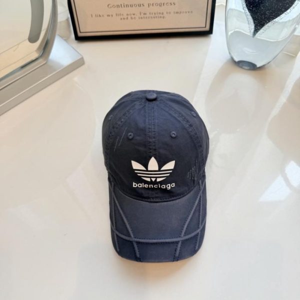 repliche,replica,perfette,siti di,affidabili,migliori siti,dove comprare,1:1,scarpe da ginnastica Il nuovo cappellino da baseball di Balenciaga (UJGO2W)