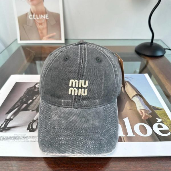 repliche,replica,perfette,siti di,affidabili,migliori siti,dove comprare,1:1,scarpe da ginnastica MiuMiu nuovo cappellino da baseball (1VAUZW)