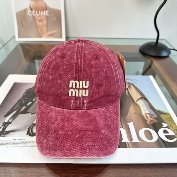 repliche,replica,perfette,siti di,affidabili,migliori siti,dove comprare,1:1,scarpe da ginnastica Il nuovo cappellino da baseball di MiuMiu (DJ7S47)