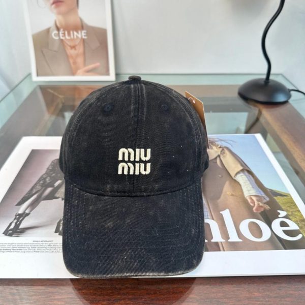 Nuovo cappellino da baseball di MiuMiu (VCX1KW)
