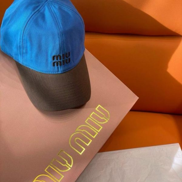 repliche,replica,perfette,siti di,affidabili,migliori siti,dove comprare,1:1,scarpe da ginnastica Nuovo cappellino da baseball di Miu Miu (U6ASRQ)