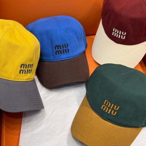 repliche,replica,perfette,siti di,affidabili,migliori siti,dove comprare,1:1,scarpe da ginnastica I nuovi cappellini da baseball di Miu Miu (YLERSG)
