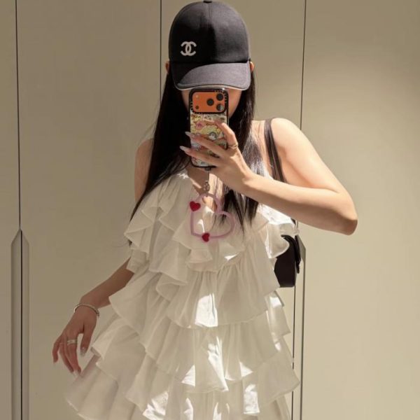 repliche,replica,perfette,siti di,affidabili,migliori siti,dove comprare,1:1,scarpe da ginnastica Il nuovo cappellino da baseball classico, casual e di tendenza di Chanel (MWRU74) è ora disponibile.