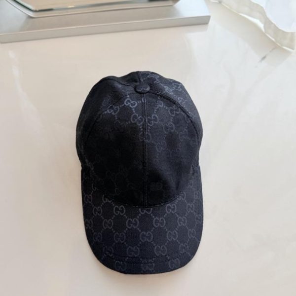 repliche,replica,perfette,siti di,affidabili,migliori siti,dove comprare,1:1,scarpe da ginnastica Il nuovo cappellino da baseball di Gucci (V4TJZ7) è ora disponibile nelle boutique.