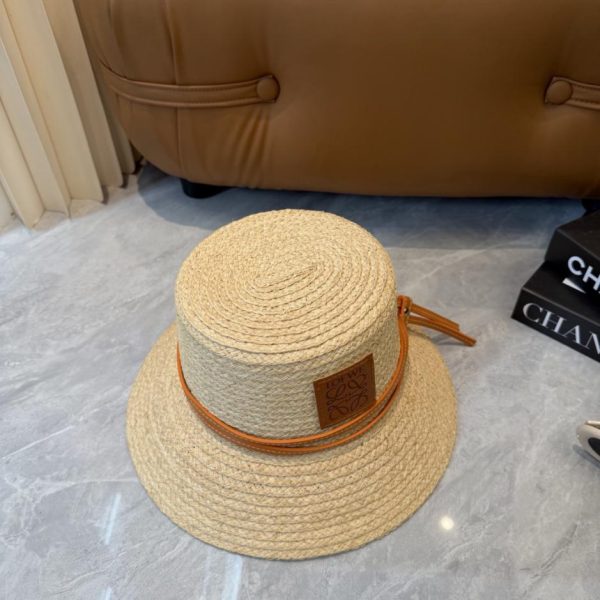 repliche,replica,perfette,siti di,affidabili,migliori siti,dove comprare,1:1,scarpe da ginnastica Cappello di paglia casual primavera/estate Loewe con logo Resort, in rafia di alta qualità, importato (LMF496)