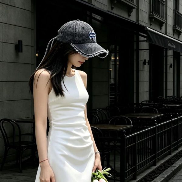 repliche,replica,perfette,siti di,affidabili,migliori siti,dove comprare,1:1,scarpe da ginnastica Cappellino da baseball in denim effetto invecchiato MIUMIU (DL5G3A)