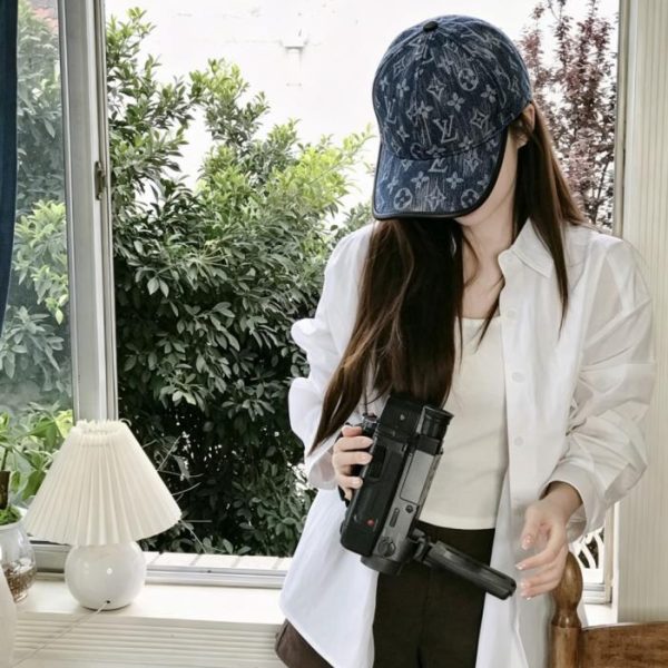 repliche,replica,perfette,siti di,affidabili,migliori siti,dove comprare,1:1,scarpe da ginnastica Sito ufficiale di Louis Vuitton sincronizzato con le versioni di alta qualità del nuovo cappellino da baseball in denim con monogramma (GMWRIN).