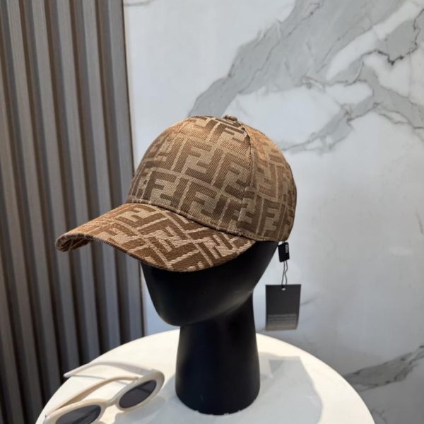 repliche,replica,perfette,siti di,affidabili,migliori siti,dove comprare,1:1,scarpe da ginnastica Cappellino da baseball FENDI con monogramma, cappellino a secchiello FD con monogramma (0I14CH)