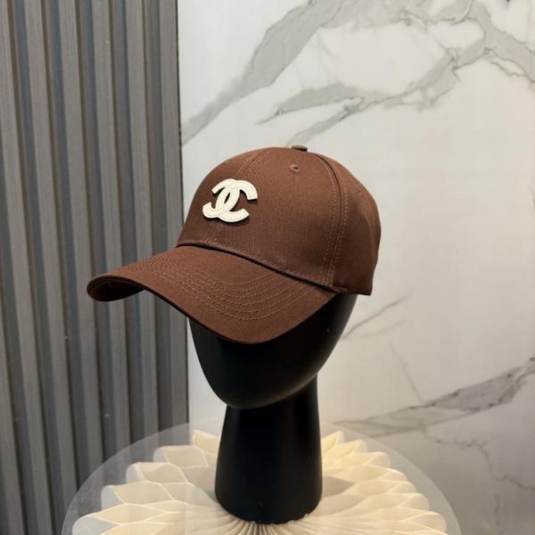 repliche,replica,perfette,siti di,affidabili,migliori siti,dove comprare,1:1,scarpe da ginnastica Nuovo logo minimalista di CHANEL per una palla da baseball (FIWA2D)