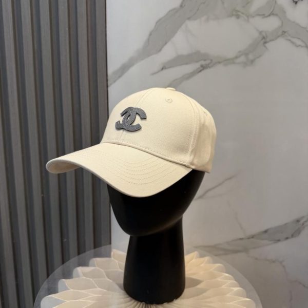 repliche,replica,perfette,siti di,affidabili,migliori siti,dove comprare,1:1,scarpe da ginnastica Nuova palla da baseball con logo minimalista di CHANEL (LV4GF1)