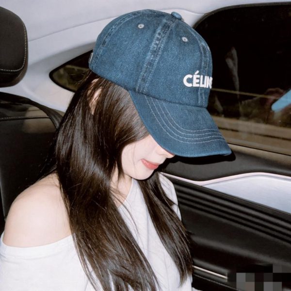 repliche,replica,perfette,siti di,affidabili,migliori siti,dove comprare,1:1,scarpe da ginnastica Nuovo cappellino da baseball in denim CELINE (0JEIK1)