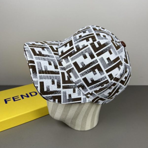 repliche,replica,perfette,siti di,affidabili,migliori siti,dove comprare,1:1,scarpe da ginnastica Nuovo cappellino da baseball di Fendi (M73FFU)
