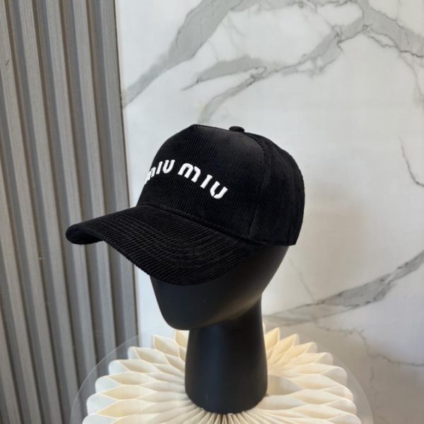 repliche,replica,perfette,siti di,affidabili,migliori siti,dove comprare,1:1,scarpe da ginnastica Cappellino da baseball in velluto a coste MIUMIU Autunno/Inverno (183RZL)