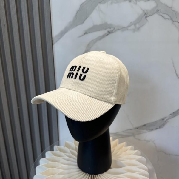repliche,replica,perfette,siti di,affidabili,migliori siti,dove comprare,1:1,scarpe da ginnastica Cappellino da baseball in velluto a coste MIUMIU Autunno/Inverno (H78KCL)