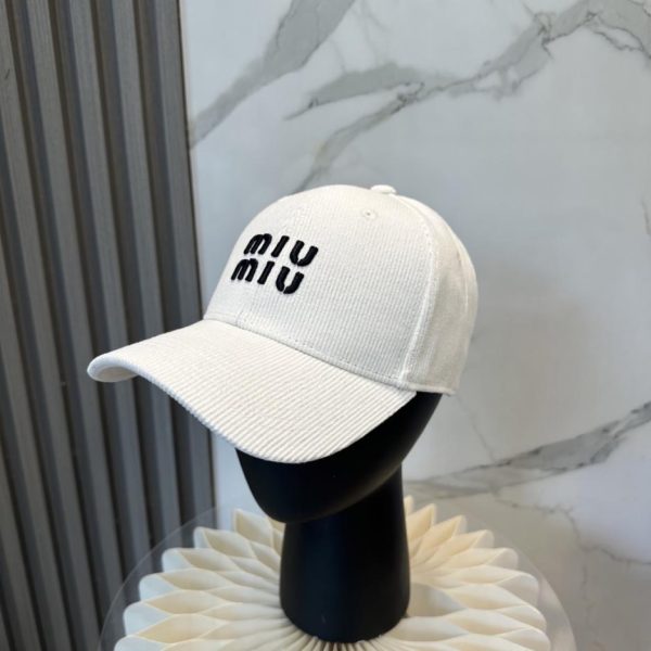 repliche,replica,perfette,siti di,affidabili,migliori siti,dove comprare,1:1,scarpe da ginnastica Cappellino da baseball in velluto a coste MIUMIU Autunno/Inverno (WROCBM)