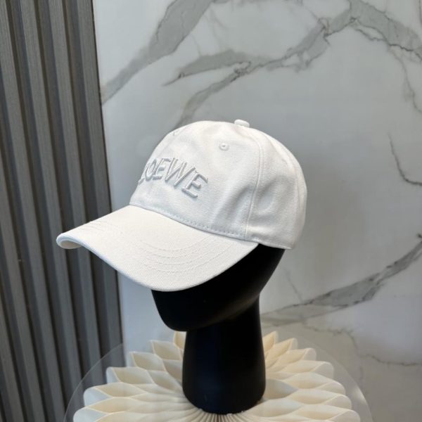 repliche,replica,perfette,siti di,affidabili,migliori siti,dove comprare,1:1,scarpe da ginnastica Nuovo cappellino da baseball dal design originale di Loewe (IO46KH)