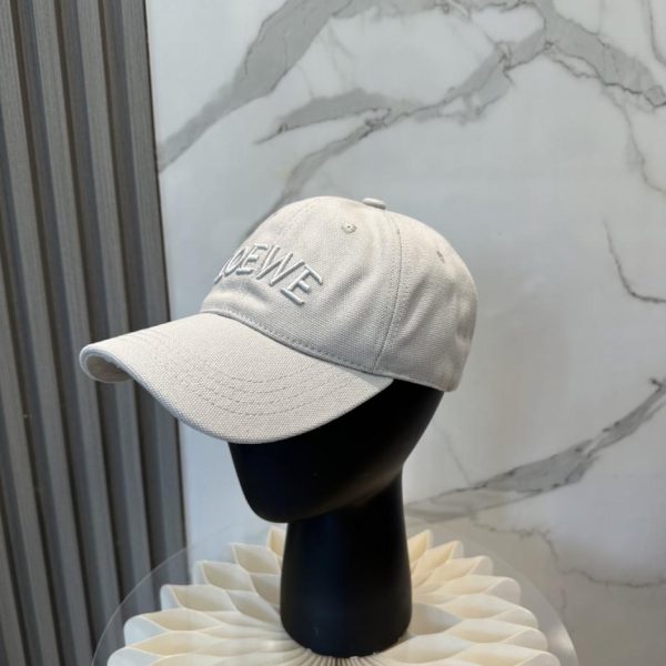 repliche,replica,perfette,siti di,affidabili,migliori siti,dove comprare,1:1,scarpe da ginnastica Nuovo cappellino da baseball dal design originale di Loewe (SOAYJX)