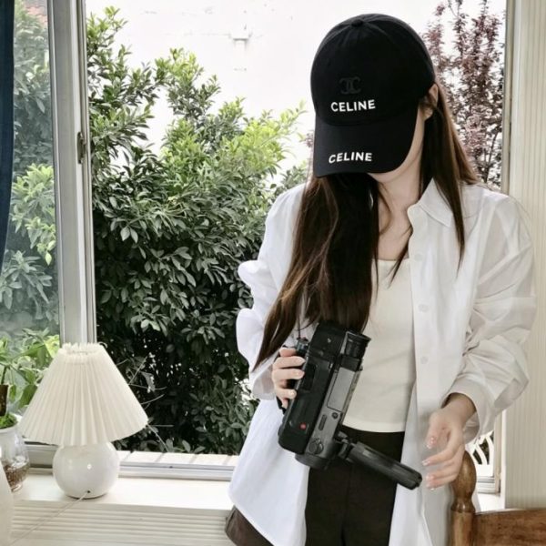 repliche,replica,perfette,siti di,affidabili,migliori siti,dove comprare,1:1,scarpe da ginnastica Nuovo cappellino da baseball minimalista di CELINE (375SAS)
