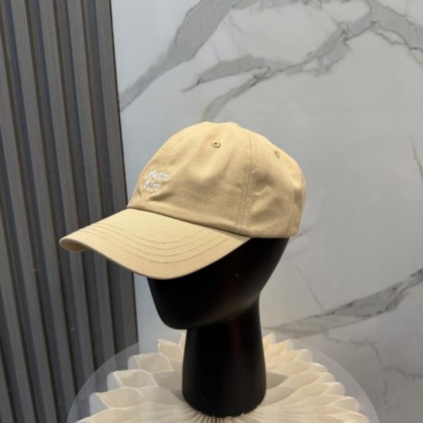 repliche,replica,perfette,siti di,affidabili,migliori siti,dove comprare,1:1,scarpe da ginnastica Il cappellino da baseball ricamato Matin Kim (JK8R17) sta riscuotendo un enorme successo in Corea del Sud.