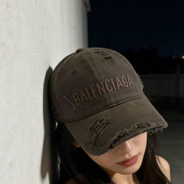 repliche,replica,perfette,siti di,affidabili,migliori siti,dove comprare,1:1,scarpe da ginnastica Cappellino da baseball Balenciaga lavato e strappato (EZAS9M)