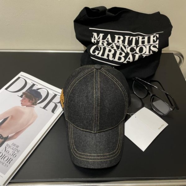 repliche,replica,perfette,siti di,affidabili,migliori siti,dove comprare,1:1,scarpe da ginnastica Nuovo cappellino da baseball ricamato Miu (6ZHH02)
