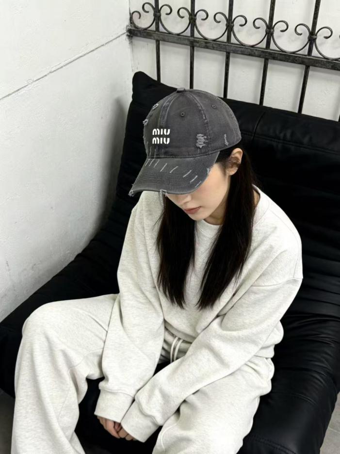 repliche,replica,perfette,siti di,affidabili,migliori siti,dove comprare,1:1,scarpe da ginnastica Cappellino da baseball MIUMIU New Dopamine All-Season (USURF6) repliche,replica,perfette,siti di,affidabili,migliori siti,dove comprare,1:1,scarpe da ginnastica Cappellino da baseball MIUMIU New Dopamine All-Season (USURF6)