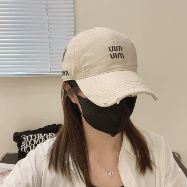repliche,replica,perfette,siti di,affidabili,migliori siti,dove comprare,1:1,scarpe da ginnastica MIUMIU Nuovo cappellino da baseball ricamato a tinta unita (ELID7V)