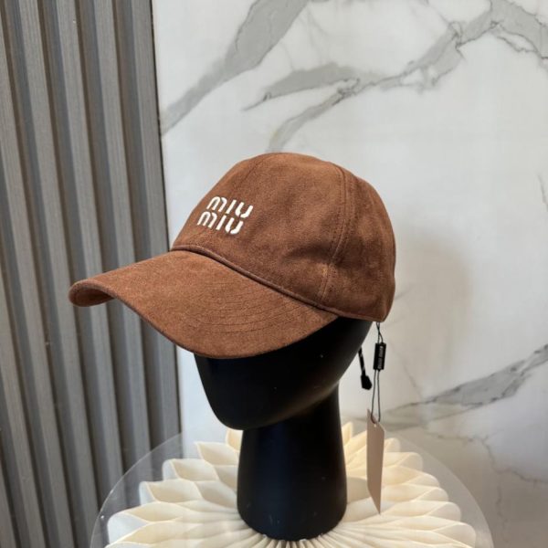 repliche,replica,perfette,siti di,affidabili,migliori siti,dove comprare,1:1,scarpe da ginnastica Cappellino da baseball in pelle scamosciata MIUMIU (TAFO1M)