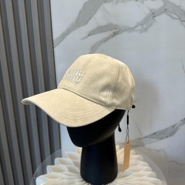 repliche,replica,perfette,siti di,affidabili,migliori siti,dove comprare,1:1,scarpe da ginnastica MIUMIU Nuovo berretto da baseball in pelle scamosciata (UTL2KO)