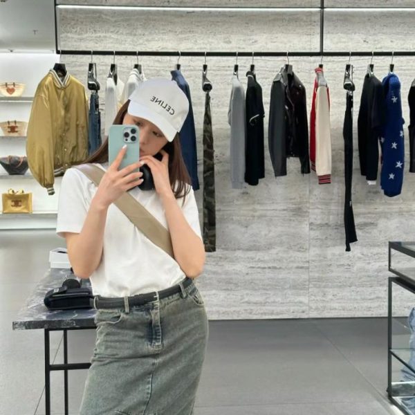repliche,replica,perfette,siti di,affidabili,migliori siti,dove comprare,1:1,scarpe da ginnastica Versione per rivenditori del sito ufficiale CELINE, scritta minimalista, ultimo modello di cappellino da baseball in stile celebrità (5URIEM)