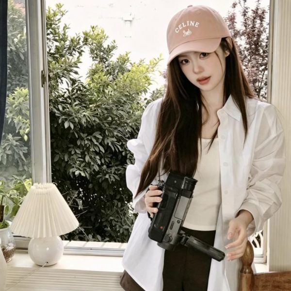 repliche,replica,perfette,siti di,affidabili,migliori siti,dove comprare,1:1,scarpe da ginnastica Il nuovo cappellino da baseball di CELINE con scritta minimalista, un modello indossato dalle celebrità (IZ59AM)