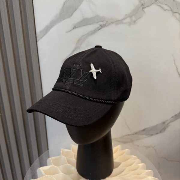 repliche,replica,perfette,siti di,affidabili,migliori siti,dove comprare,1:1,scarpe da ginnastica Sito ufficiale di Louis Vuitton sincronizzato con le versioni di alta qualità del nuovo berretto da baseball in denim (QXEZ14).
