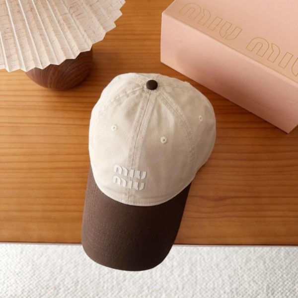 repliche,replica,perfette,siti di,affidabili,migliori siti,dove comprare,1:1,scarpe da ginnastica Nuovo cappellino da baseball MIUMIU (8STO58)