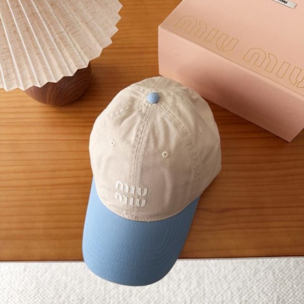 repliche,replica,perfette,siti di,affidabili,migliori siti,dove comprare,1:1,scarpe da ginnastica MIUMIU Nuovo berretto da baseball (C9HKTC)