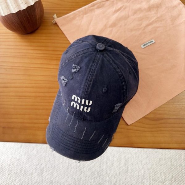 repliche,replica,perfette,siti di,affidabili,migliori siti,dove comprare,1:1,scarpe da ginnastica Nuovo cappellino da baseball MIUMIU per la primavera (76HS8J)