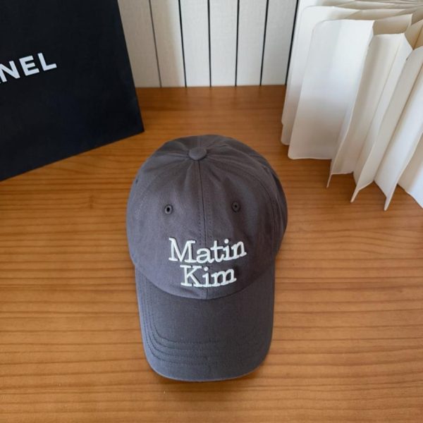 repliche,replica,perfette,siti di,affidabili,migliori siti,dove comprare,1:1,scarpe da ginnastica Cappellino da baseball in stile coreano, berretto retrò casual con visiera a becco d’anatra, lo stesso modello indossato da Matin Kim e Lee Cha-in (FQR1AU).
