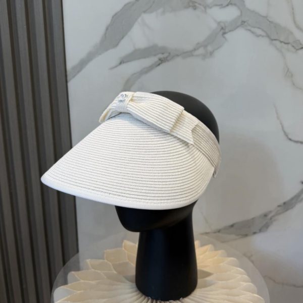 repliche,replica,perfette,siti di,affidabili,migliori siti,dove comprare,1:1,scarpe da ginnastica Il nuovo cappellino con visiera di Chanel (1BD1CY)