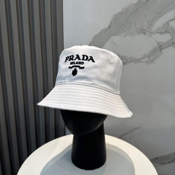 repliche,replica,perfette,siti di,affidabili,migliori siti,dove comprare,1:1,scarpe da ginnastica Nuovo cappello a secchiello firmato Prada con logo 3D ricamato (EIJMXI)