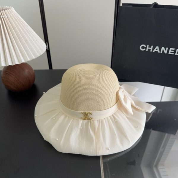 repliche,replica,perfette,siti di,affidabili,migliori siti,dove comprare,1:1,scarpe da ginnastica Cappello di paglia Chanel con fiocco patchwork e trecce di alta qualità (EM6TIG)