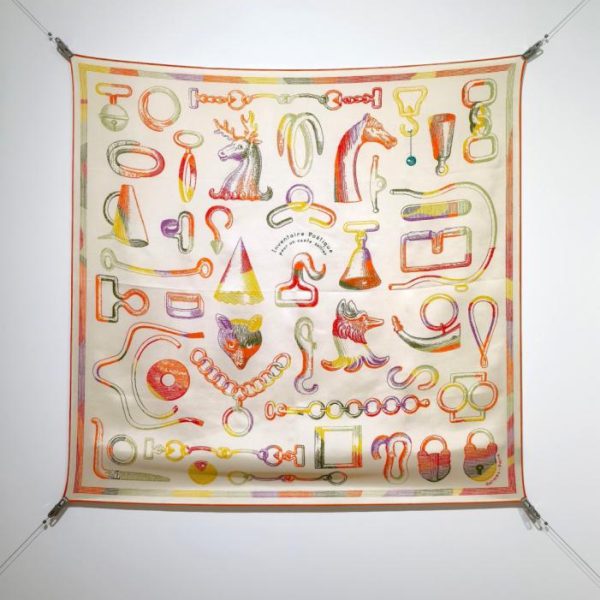 repliche,replica,perfette,siti di,affidabili,migliori siti,dove comprare,1:1,scarpe da ginnastica SHMS250618 Momme Double-sided 90x90cm Twill Silk Hermès “A Poetic Retrospective of Equestrian Tack Stories” (ZGF92V)