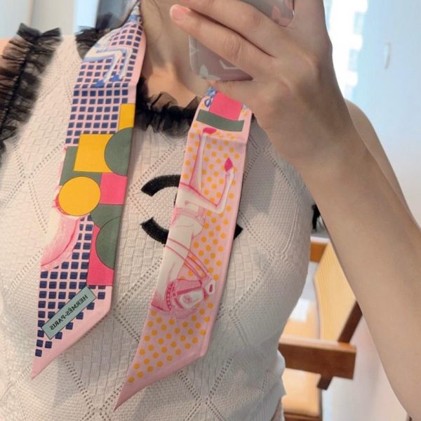 repliche,replica,perfette,siti di,affidabili,migliori siti,dove comprare,1:1,scarpe da ginnastica Elegante foulard da cavaliere, Hermes 100% seta di gelso, twill 18 momme, 86×5 cm, fantasia su entrambi i lati (7700LE)