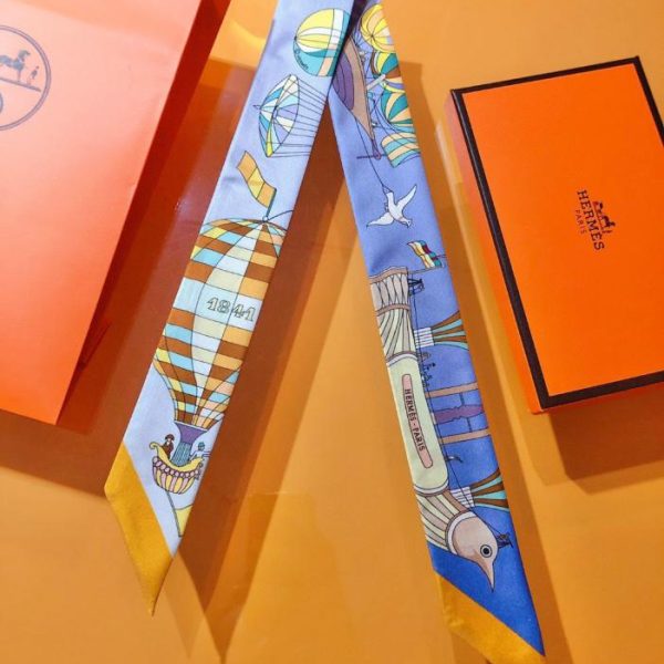 HMS2238 Mini foulard Hermès Twilly (W12VWS) - Sogni che si librano nel cielo