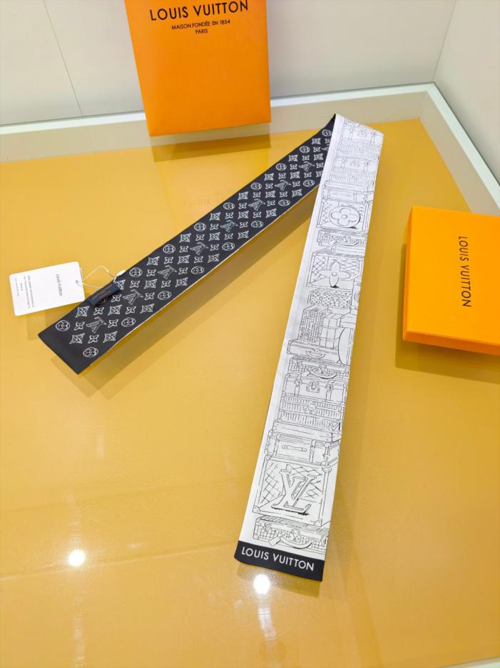 repliche,replica,perfette,siti di,affidabili,migliori siti,dove comprare,1:1,scarpe da ginnastica LV 100% Seta Doppio Strato Doppio Lato LV (SXZEOV)