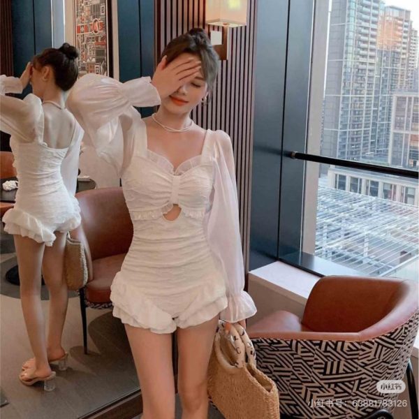 repliche,replica,perfette,siti di,affidabili,migliori siti,dove comprare,1:1,scarpe da ginnastica Il nuovo costume intero di Chanel (TJCXOB)