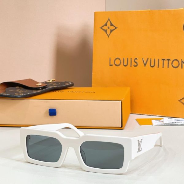 repliche,replica,perfette,siti di,affidabili,migliori siti,dove comprare,1:1,scarpe da ginnastica Occhiali da sole LOUIS VUITTON MODELLO Z2703E (RV8WWF)