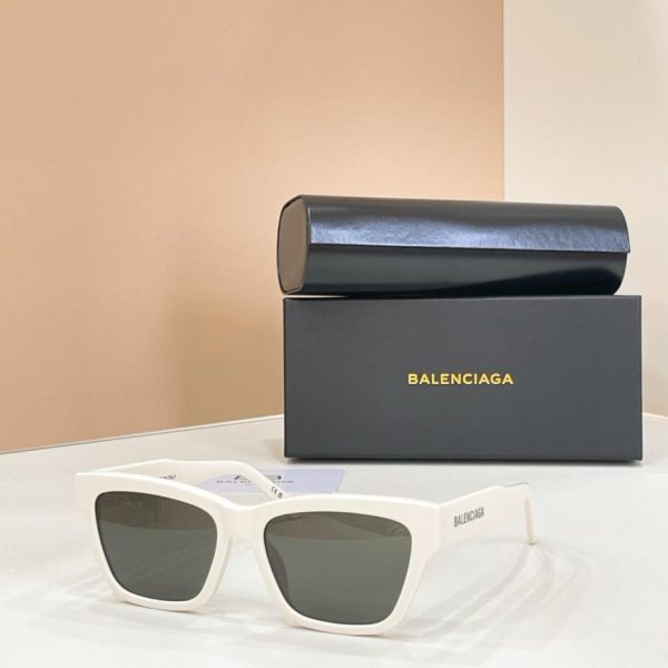 repliche,replica,perfette,siti di,affidabili,migliori siti,dove comprare,1:1,scarpe da ginnastica Occhiali da sole BALENCIAGA MODELLO BB0307SA(D0R9UK)