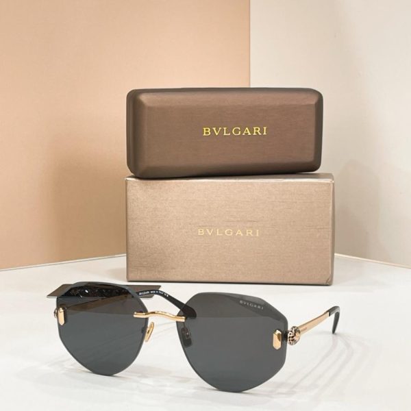 repliche,replica,perfette,siti di,affidabili,migliori siti,dove comprare,1:1,scarpe da ginnastica Occhiali da sole BVLGARI MODELLO BV40059U (SVCSK3)