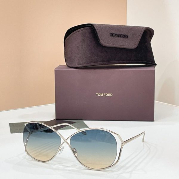 repliche,replica,perfette,siti di,affidabili,migliori siti,dove comprare,1:1,scarpe da ginnastica Occhiali da sole Tom Ford, modello TF 1067 (J1LGUO)
