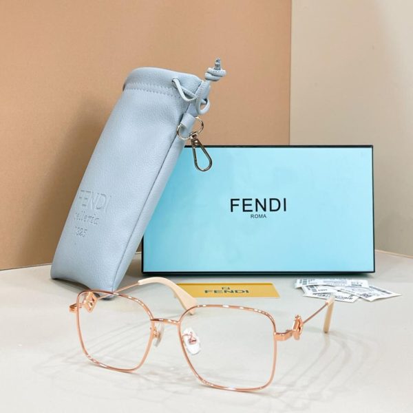 Occhiali da sole FENDI modello FE50110F (66YSXZ)