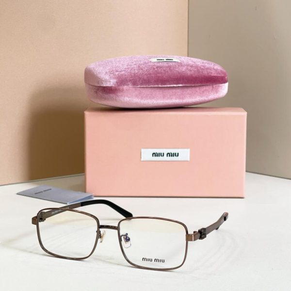 Occhiali da sole MIUMIU modello OMU 51ZV (LM5RZT)